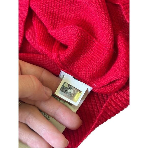 Canada Goose Red McLeod Sweater size S V-neck Pullover Merino Wool - Picture 11 of 14
